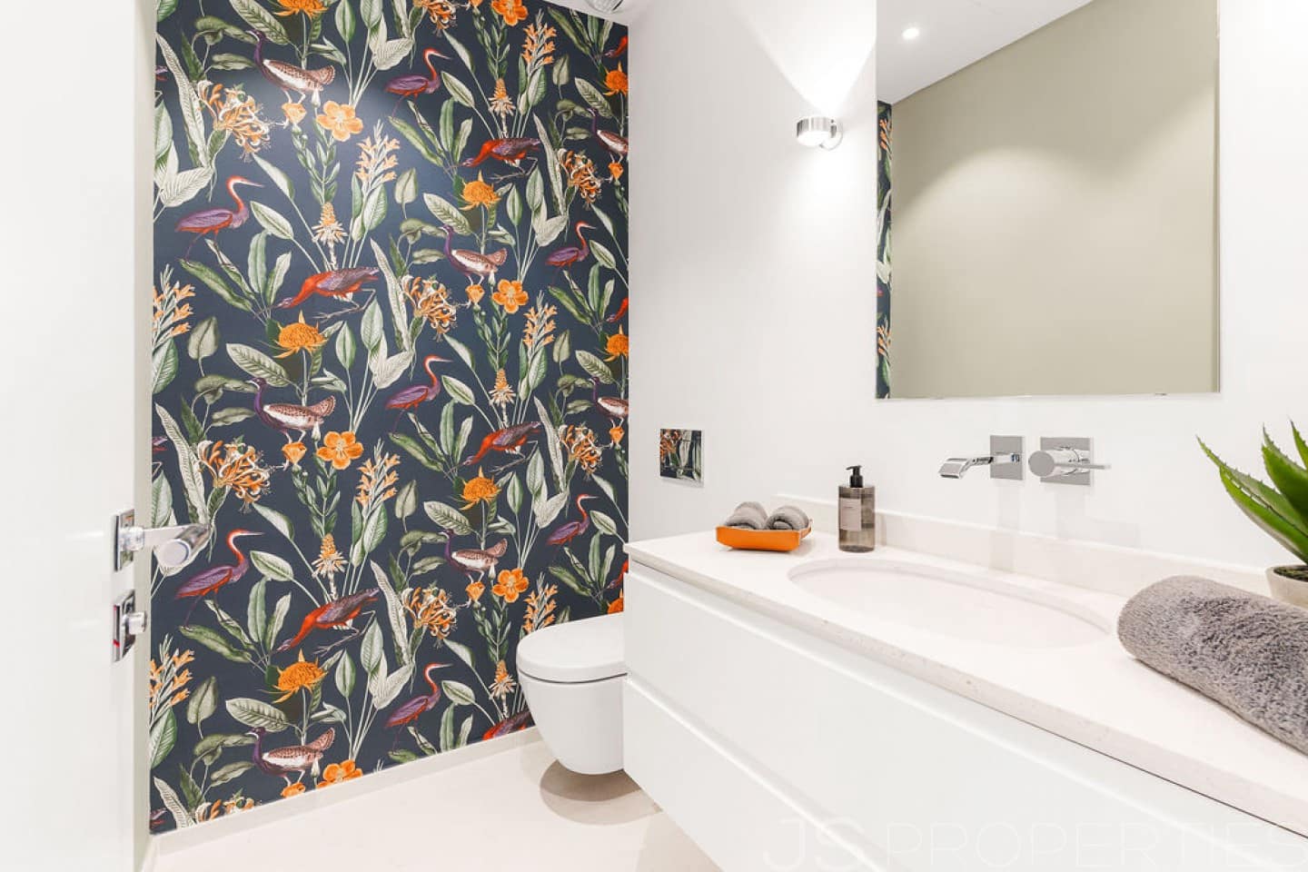 6 bedroom Villa for sale in Puerto de Andratx - € 12,800,000 (Ref: 8802786)