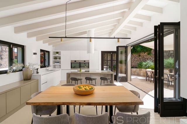 4 slaapkamer Villa te koop in Puerto de Andratx, Andratx - € 3.950.000 (Ref: 8802799)