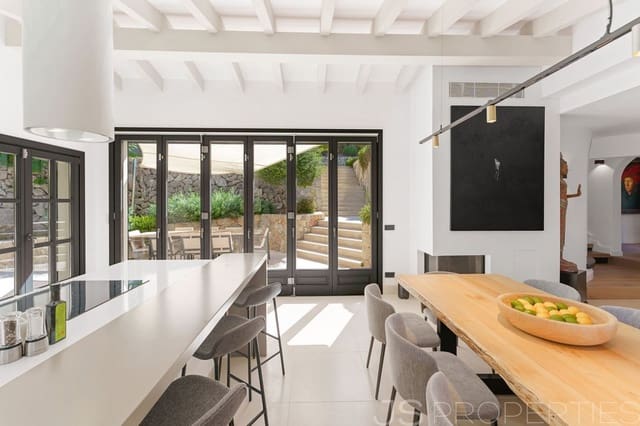 4 slaapkamer Villa te koop in Puerto de Andratx, Andratx - € 3.950.000 (Ref: 8802799)