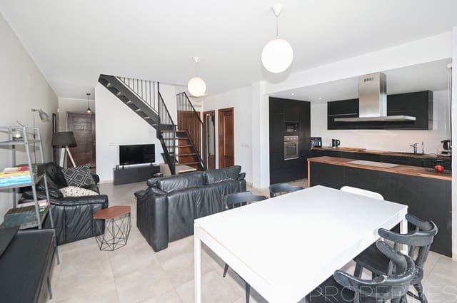 4 slaapkamer Halfvrijstaande villa te koop in Muro - € 700.000 (Ref: 8802803)