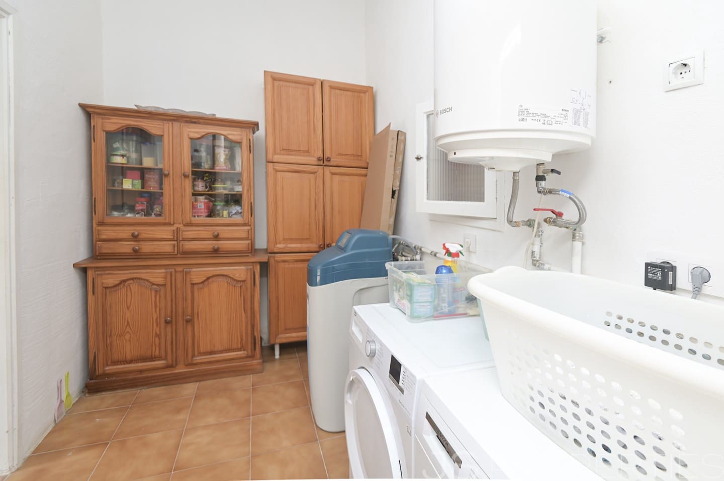 3 bedroom Villa for sale in Puerto de Alcudia - € 630,000 (Ref: 8802814)