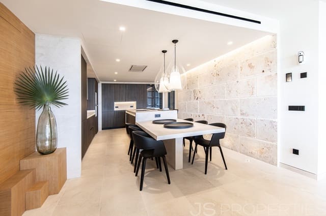 4 soveværelse Penthouse til salg i Santa Ponsa, Calvià - € 2.620.000 (Ref: 8802820)