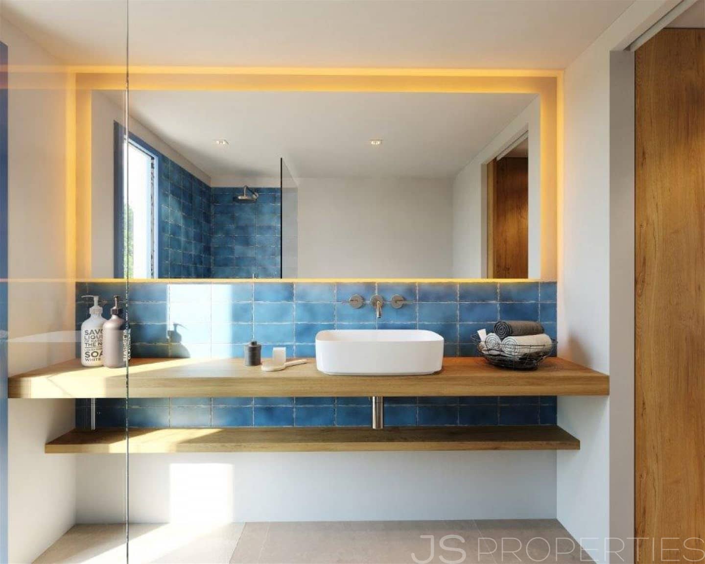 3 bedroom Semi-detached Villa for sale in Puerto de Alcudia - € 570,000 (Ref: 8802824)