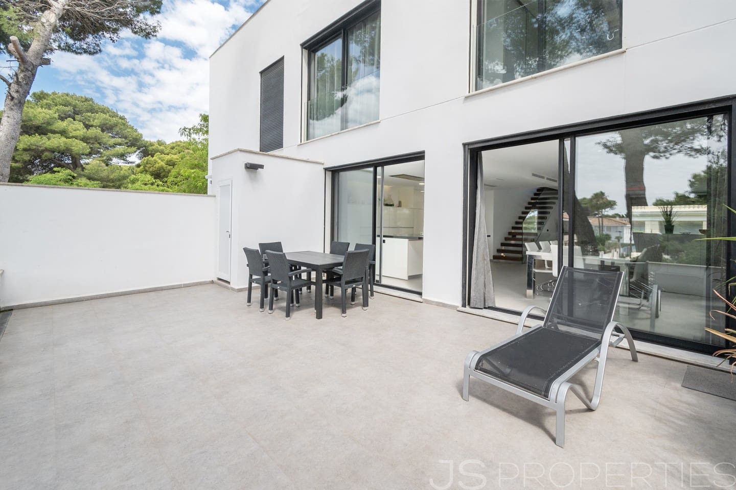 3 slaapkamer Halfvrijstaande villa te koop in Muro - € 1.350.000 (Ref: 8802827)