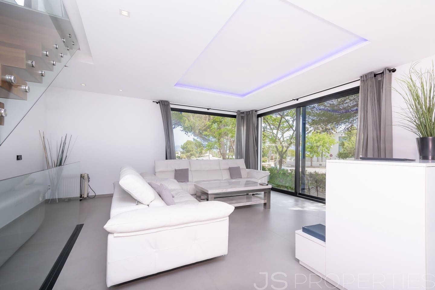 3 slaapkamer Halfvrijstaande villa te koop in Muro - € 1.350.000 (Ref: 8802827)