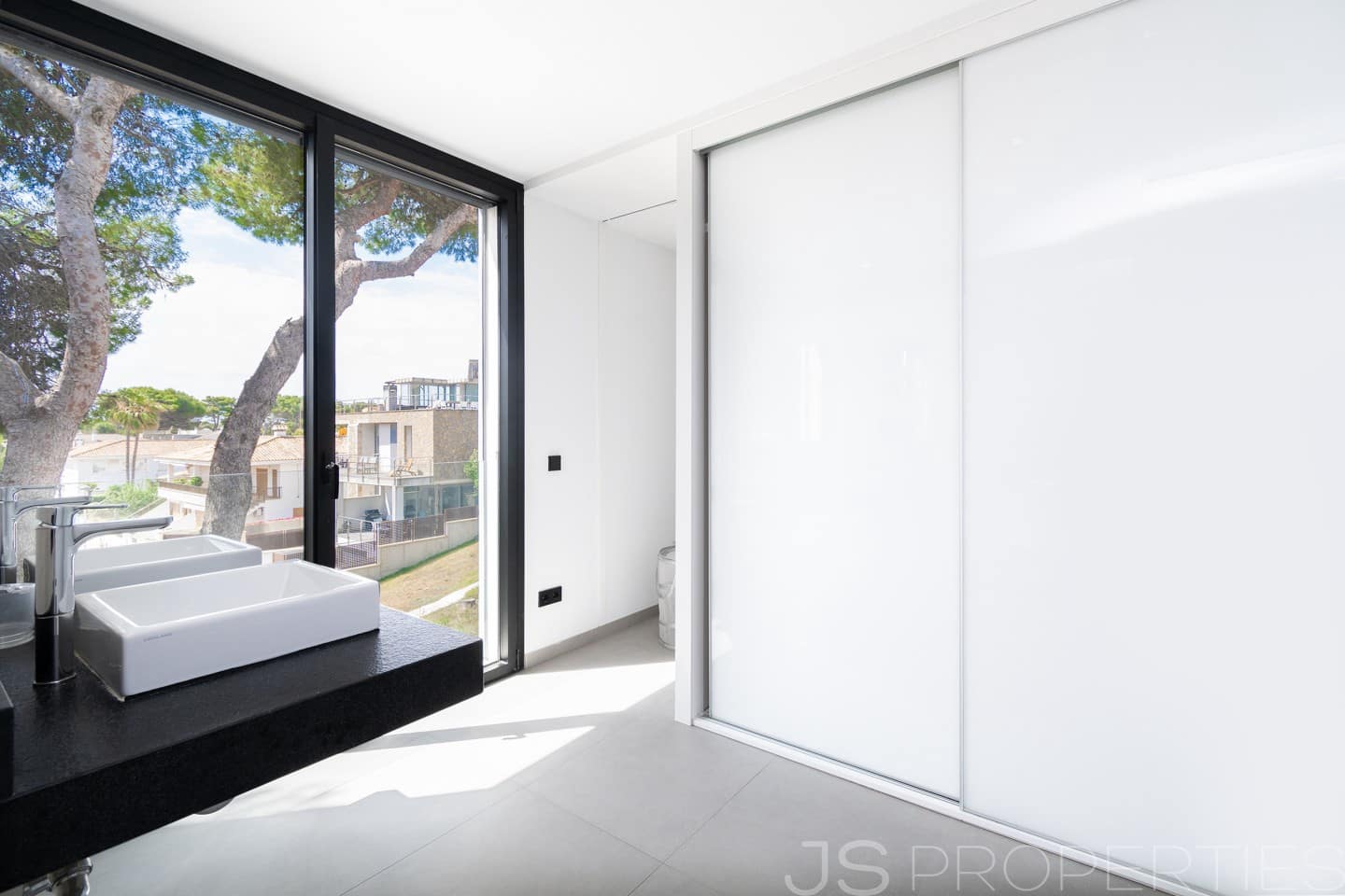 3 slaapkamer Halfvrijstaande villa te koop in Muro - € 1.350.000 (Ref: 8802827)