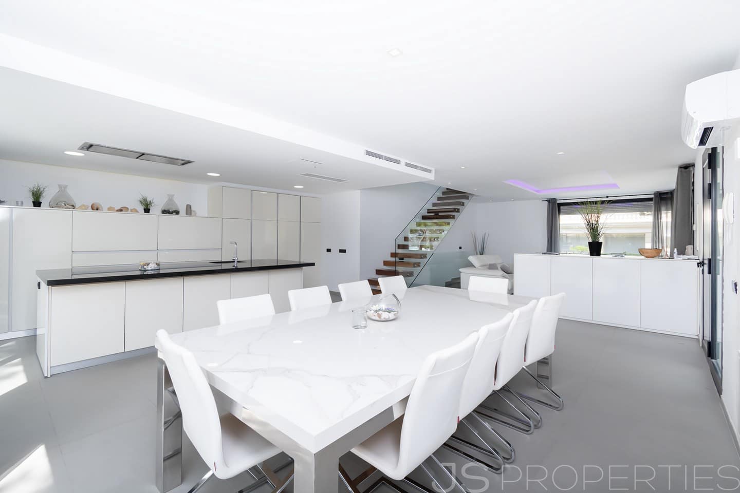 3 slaapkamer Halfvrijstaande villa te koop in Muro - € 1.350.000 (Ref: 8802827)