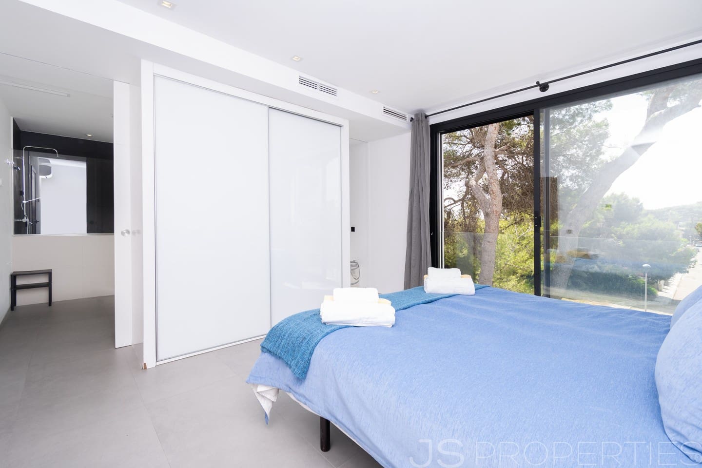 3 slaapkamer Halfvrijstaande villa te koop in Muro - € 1.350.000 (Ref: 8802827)