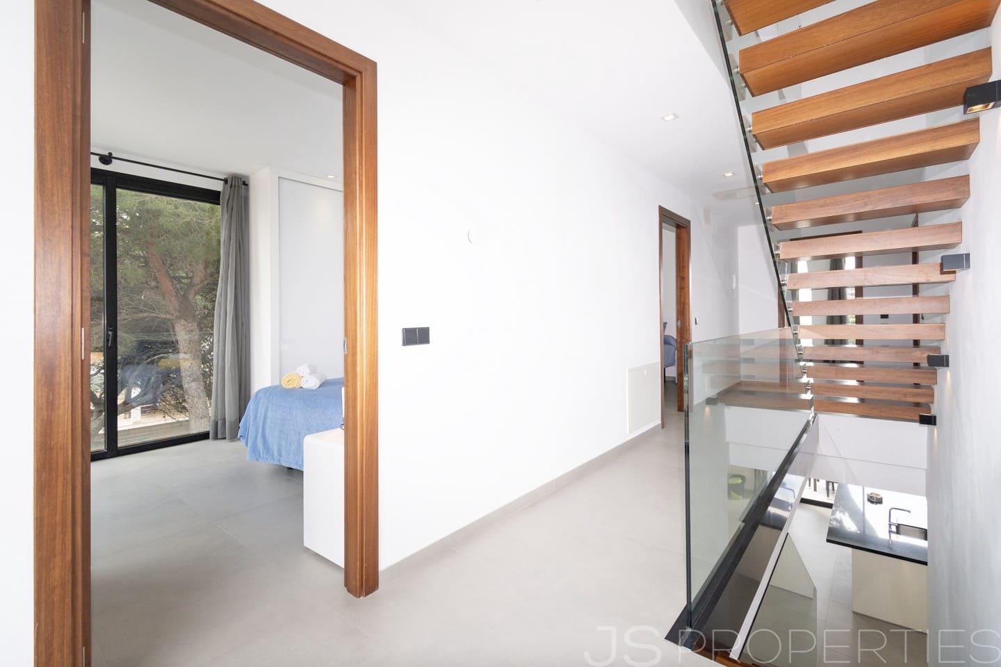 3 slaapkamer Halfvrijstaande villa te koop in Muro - € 1.350.000 (Ref: 8802827)