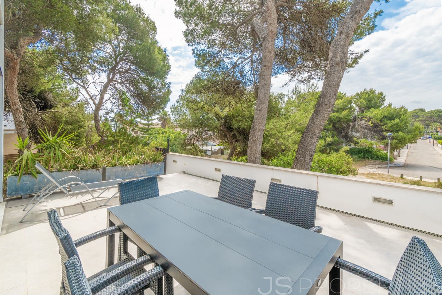 3 slaapkamer Halfvrijstaande villa te koop in Muro - € 1.350.000 (Ref: 8802827)