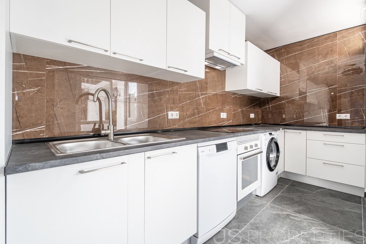 3 sypialnia Apartament na sprzedaż w Pollensa / Pollenca - 480 000 € (Ref: 8802856)