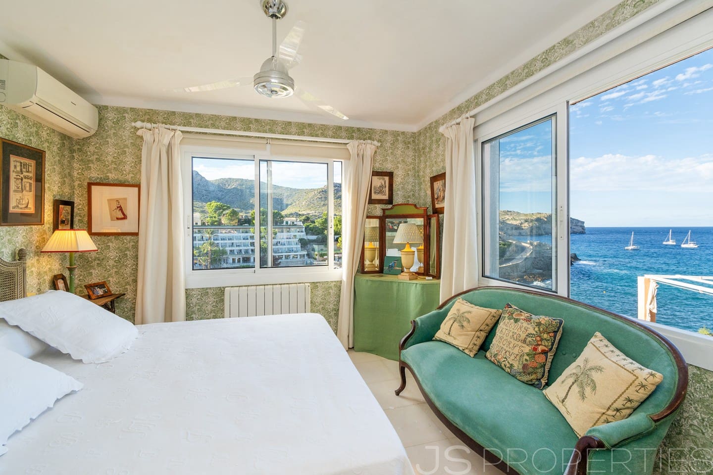 6 sypialnia Willa na sprzedaż w Cala San Vicente / Cala Sant Vicenc - 3 975 000 € (Ref: 8802865)