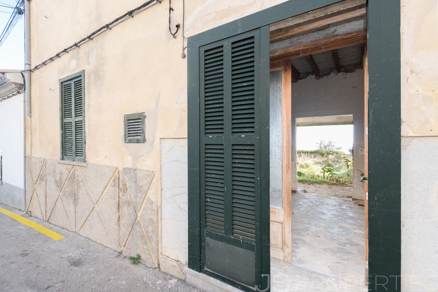 4 soveværelse Byhus til salg i Campanet - € 800.000 (Ref: 8802874)