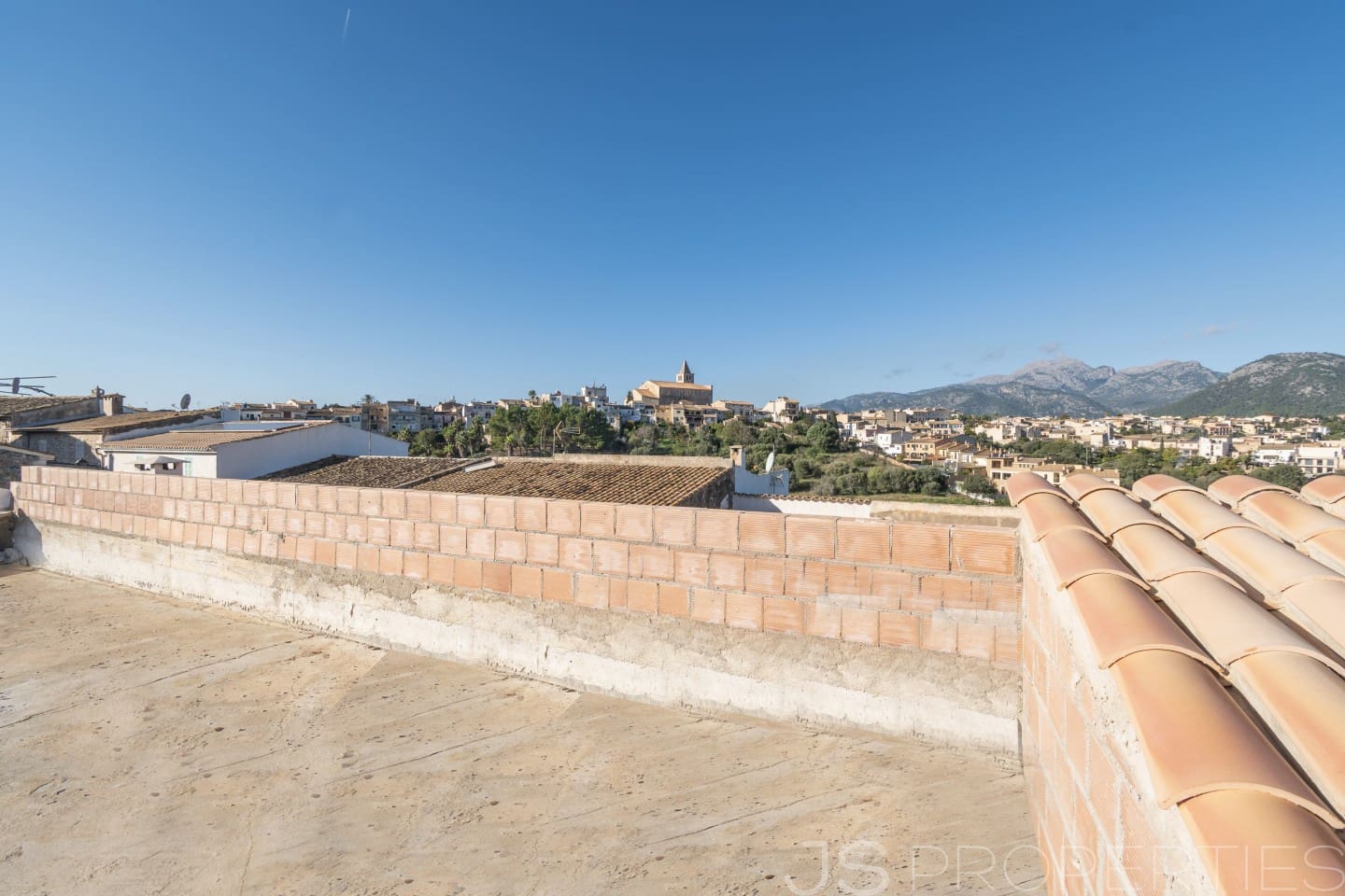 4 soveværelse Byhus til salg i Campanet - € 800.000 (Ref: 8802874)