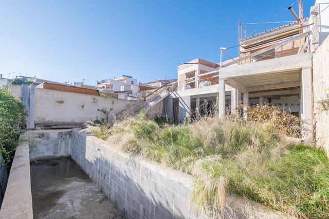 4 bedroom Townhouse for sale in Campanet - € 800,000 (Ref: 8802874)