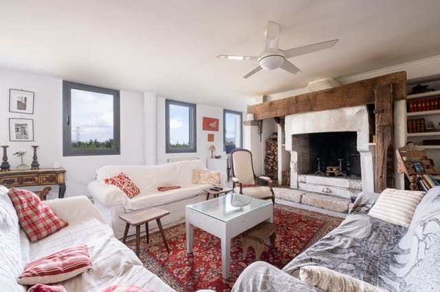 Chalet de 4 habitaciones en Alcúdia en venta - 1.290.000 € (Ref: 8802893)