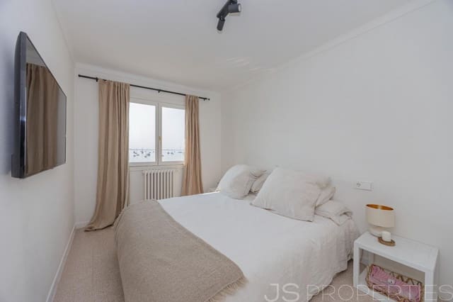 3 bedroom Apartment for sale in Port de Pollença, Pollensa / Pollença - € 900,000 (Ref: 8802895)