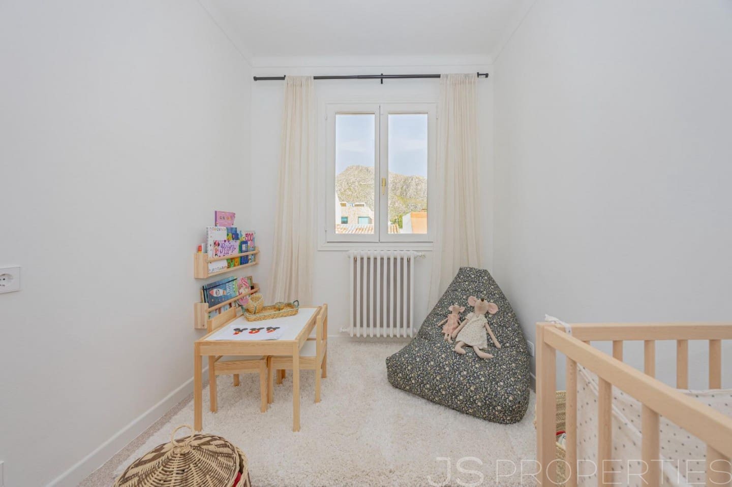 3 bedroom Apartment for sale in Pollensa / Pollenca - € 900,000 (Ref: 8802895)