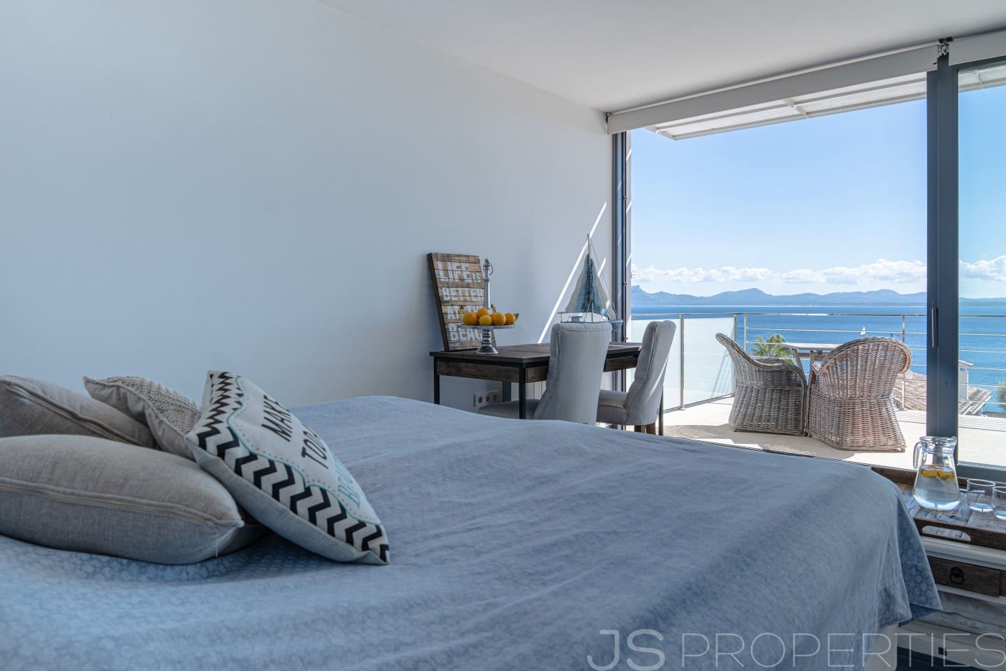 3 bedroom Villa for sale in Alcudia - € 1,800,000 (Ref: 8802908)