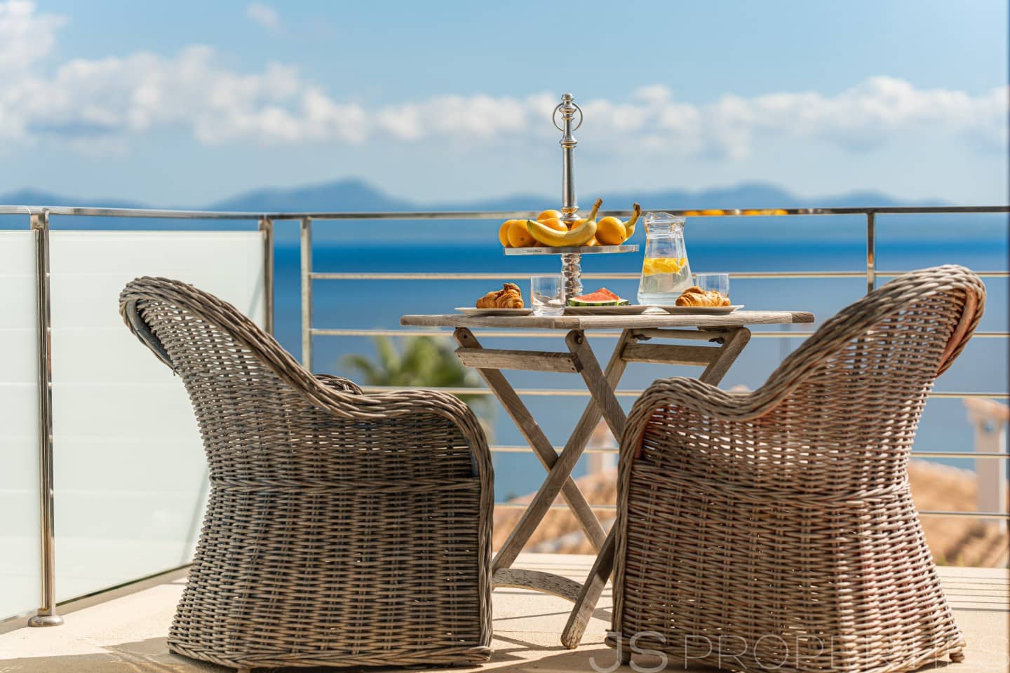 3 bedroom Villa for sale in Alcudia - € 1,800,000 (Ref: 8802908)