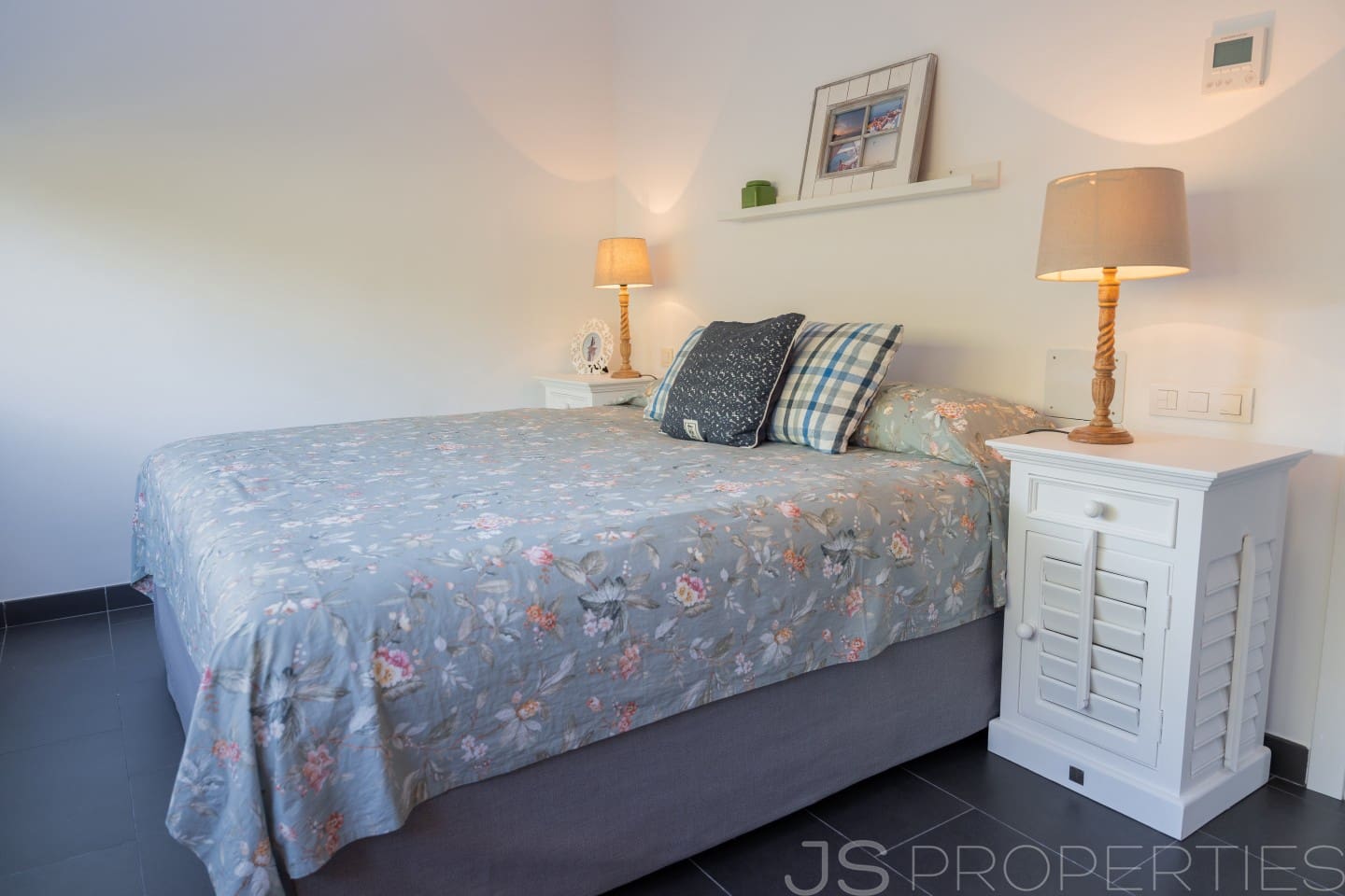 3 bedroom Villa for sale in Alcudia - € 1,800,000 (Ref: 8802908)