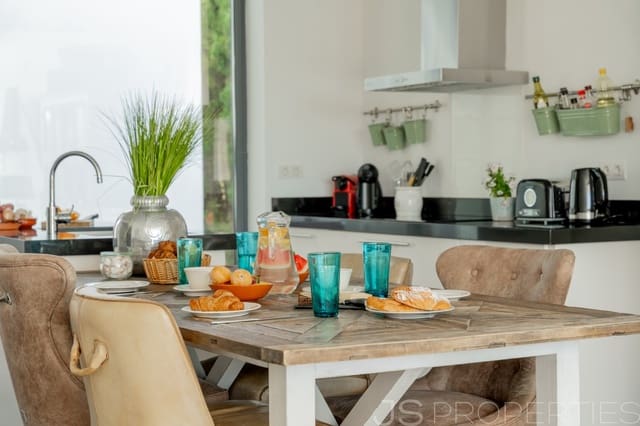 3 bedroom Villa for sale in Alcúdia - € 1,800,000 (Ref: 8802908)