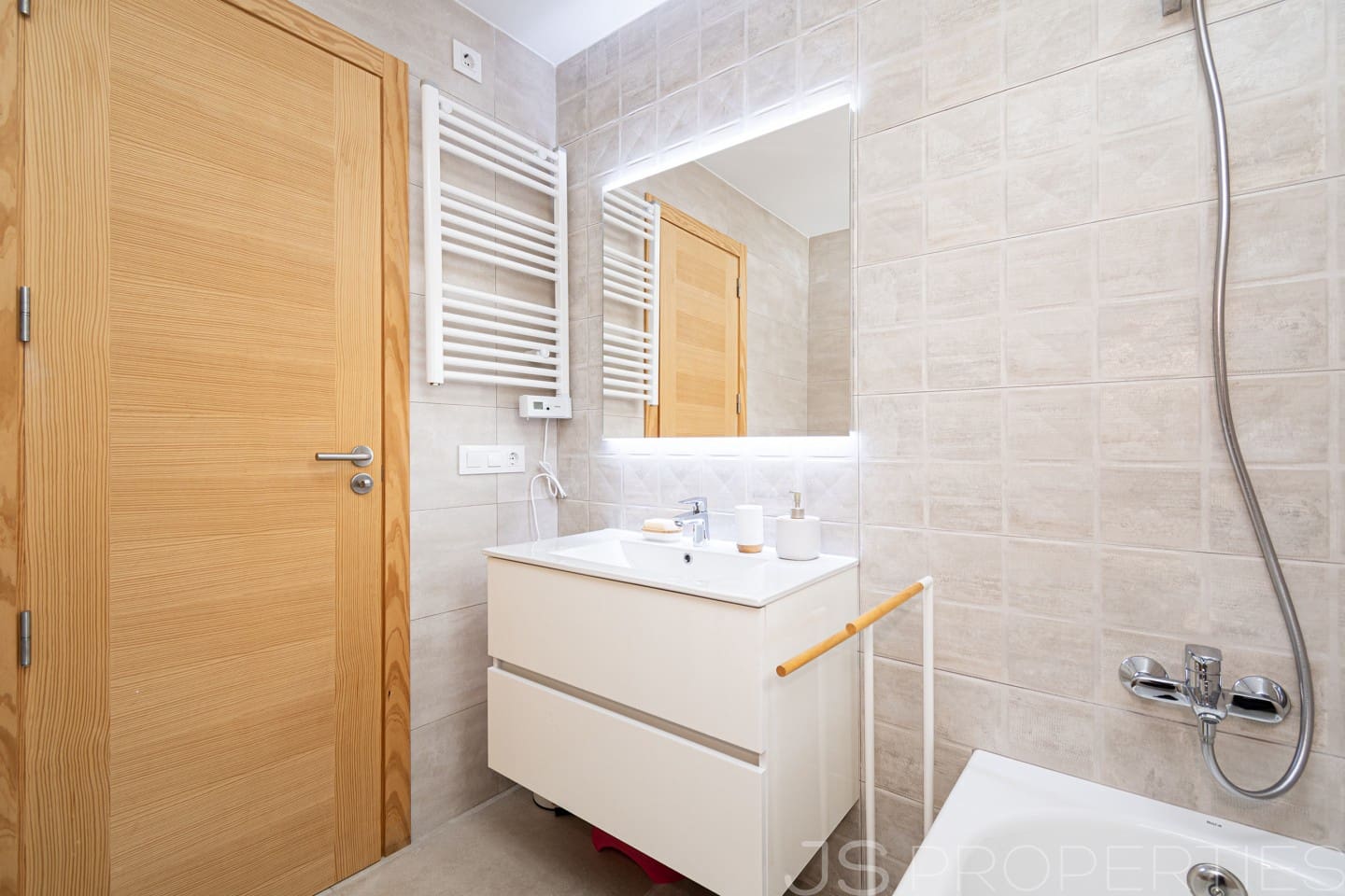 2 slaapkamer Appartement te koop in Pollensa / Pollenca - € 730.000 (Ref: 8906926)