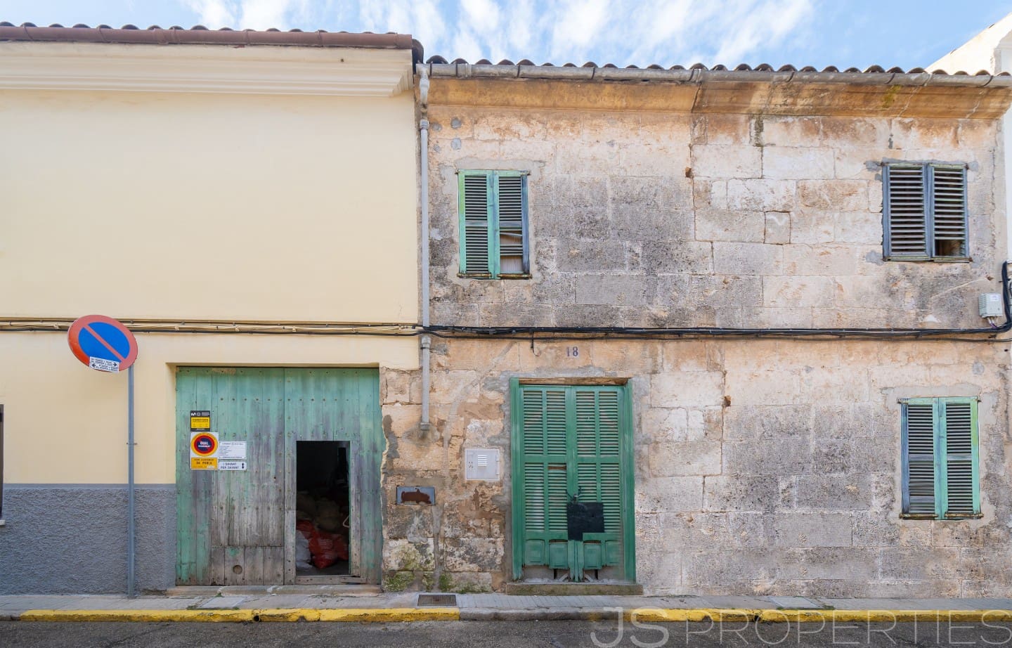 3 bedroom Townhouse for sale in Sa Pobla - € 193,000 (Ref: 8942514)