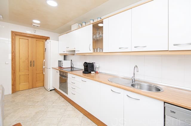 3 bedroom Apartment for sale in Port de Pollença, Pollensa / Pollença - € 424,200 (Ref: 9072208)