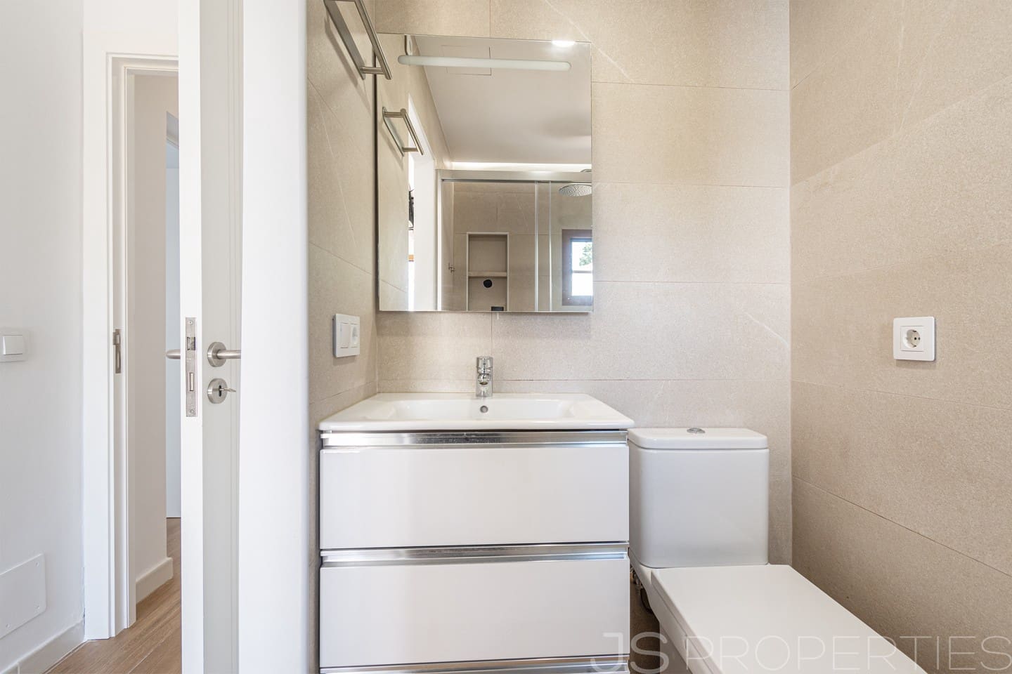 3 slaapkamer Appartement te koop in Pollensa / Pollenca - € 680.000 (Ref: 9153006)