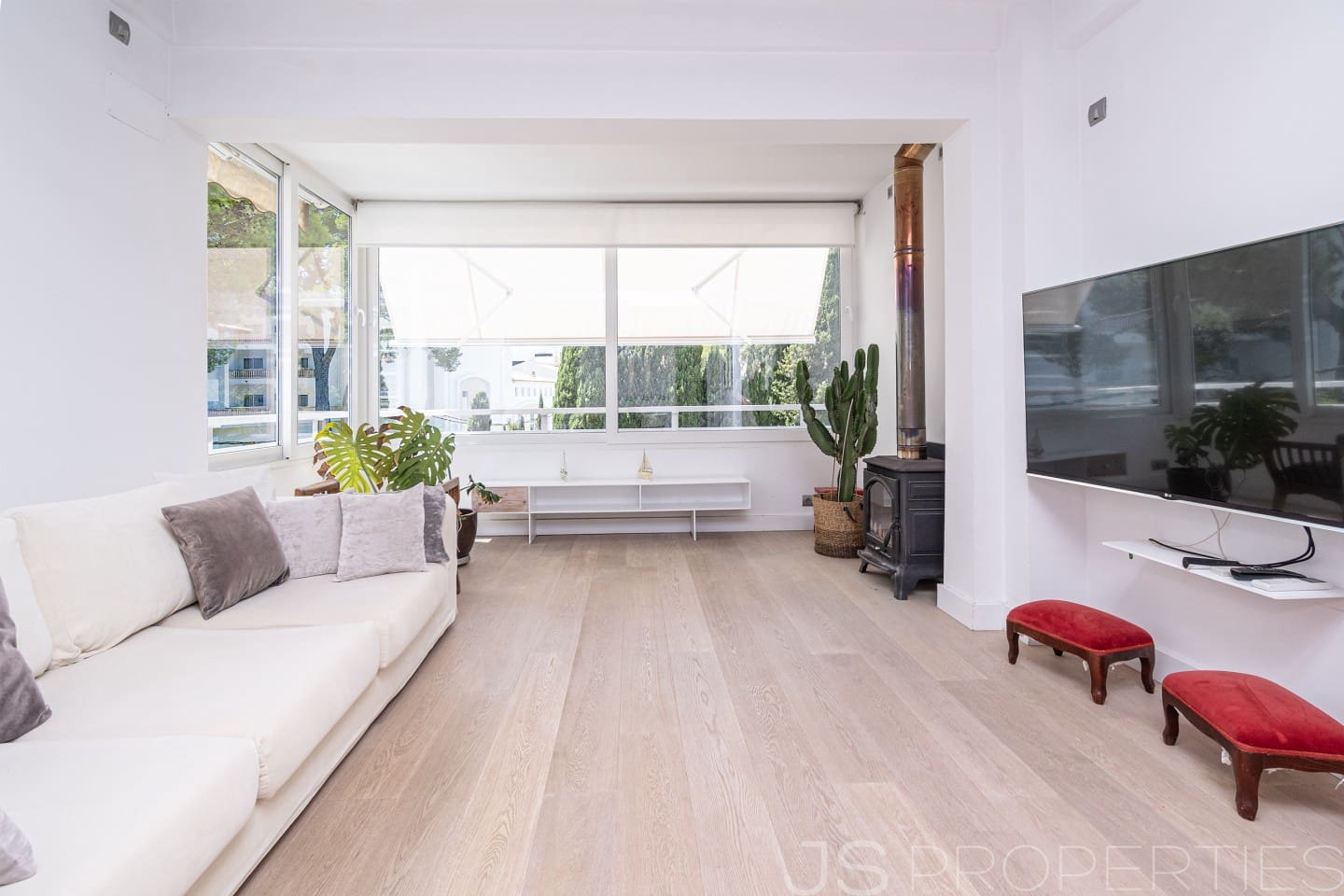 3 bedroom Apartment for sale in Pollensa / Pollenca - € 795,000 (Ref: 9172303)