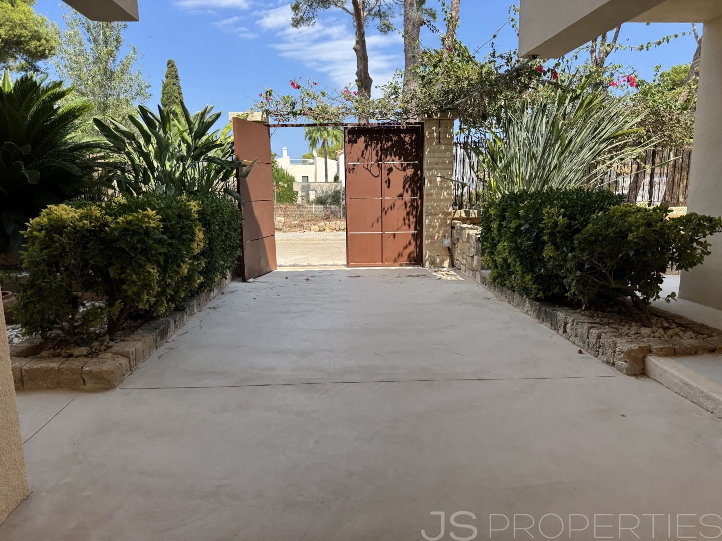 4 bedroom Villa for sale in Mal Pas-Bon Aire - € 1,750,000 (Ref: 9186331)