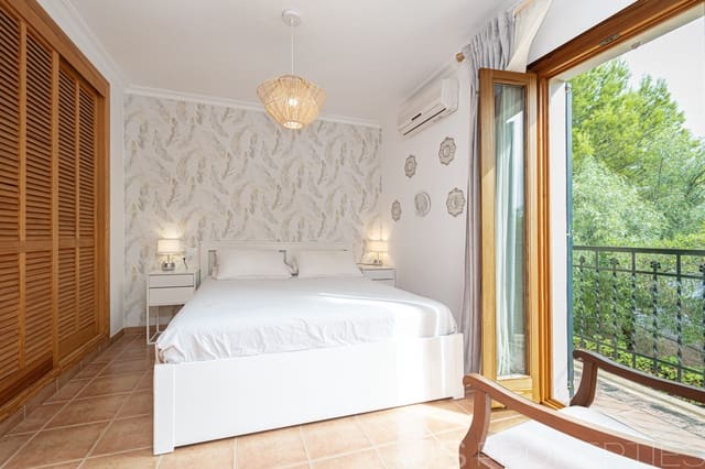 4 soveværelse Semi-Rækkehus til salg i Pollensa / Pollença - € 575.000 (Ref: 9192665)