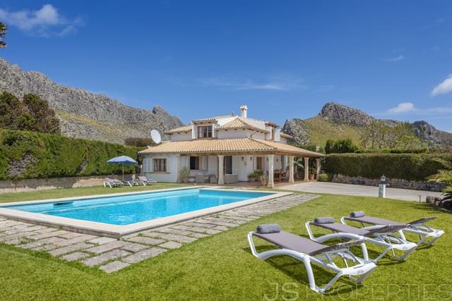 3 sypialnia Willa na sprzedaż w Port de Pollença, Pollensa / Pollença - 2 190 000 € (Ref: 9205624)