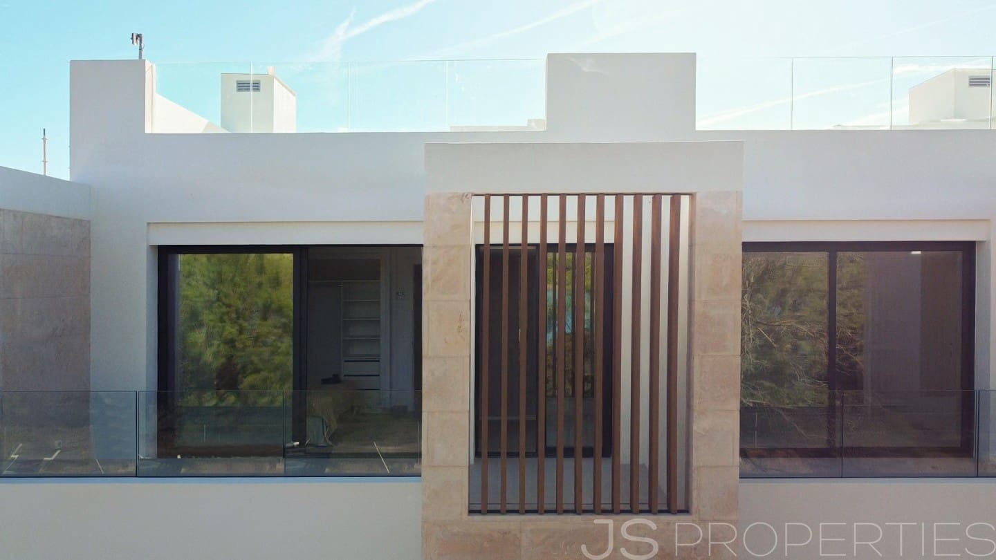 3 slaapkamer Halfvrijstaande villa te koop in Muro - € 840.000 (Ref: 9210453)