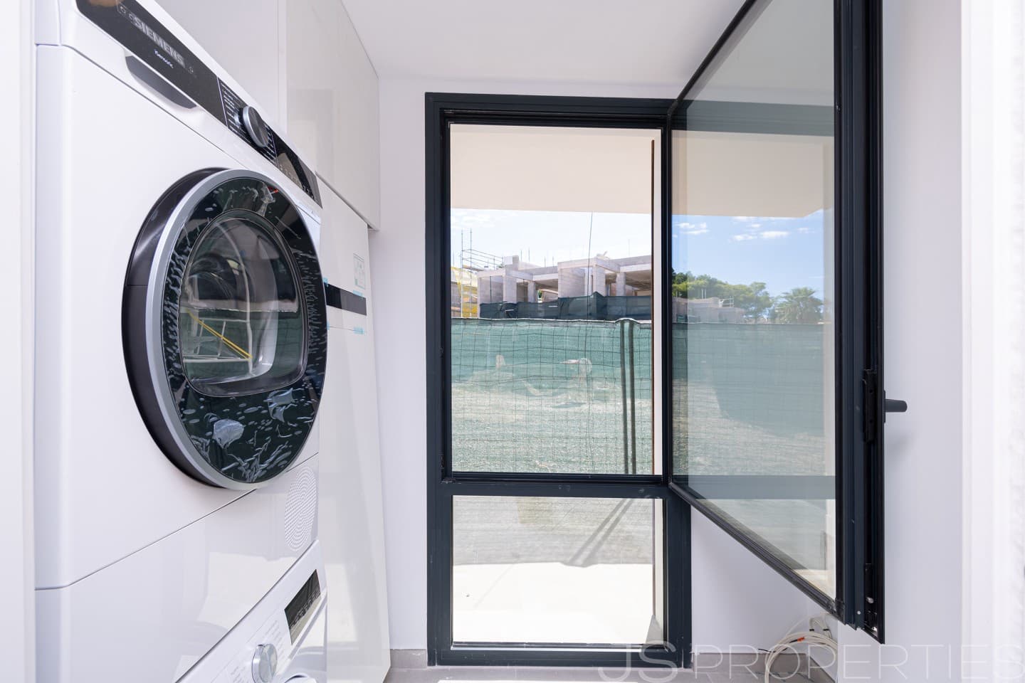 3 slaapkamer Halfvrijstaande villa te koop in Muro - € 690.000 (Ref: 9210454)