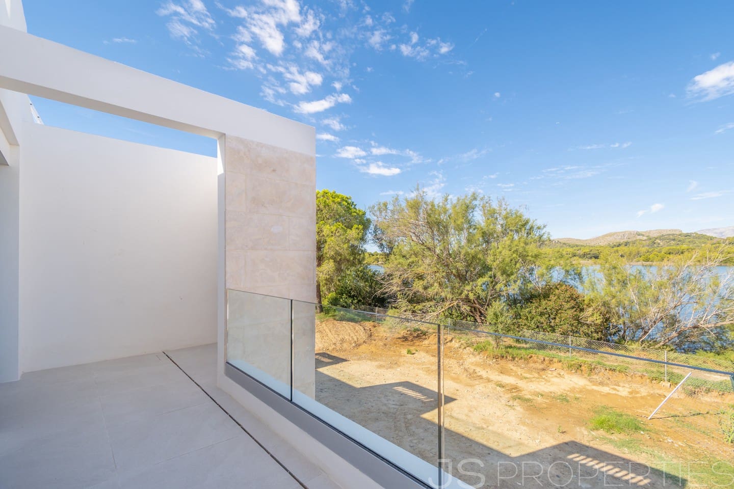 3 slaapkamer Halfvrijstaande villa te koop in Muro - € 690.000 (Ref: 9210454)