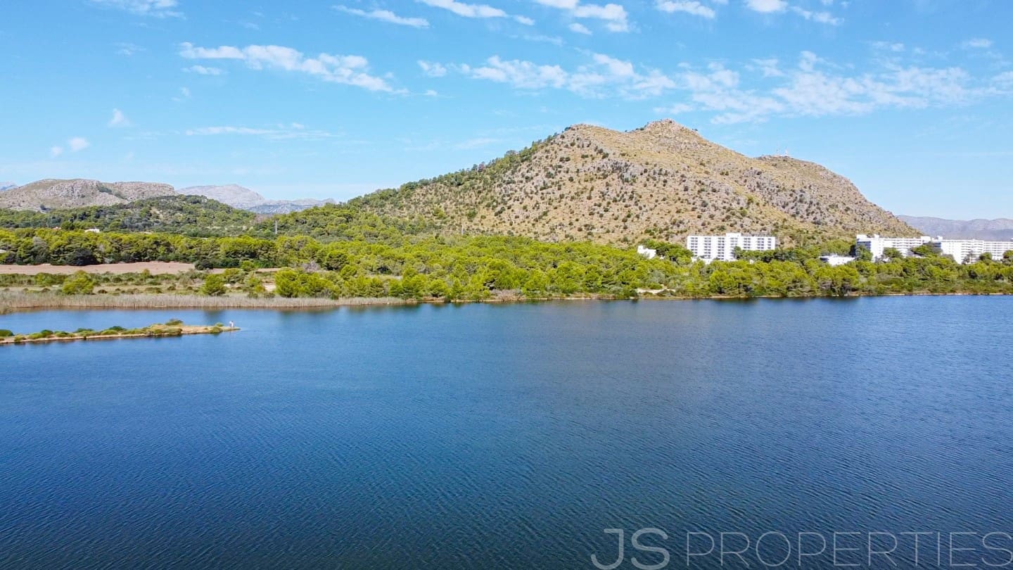 3 slaapkamer Halfvrijstaande villa te koop in Muro - € 690.000 (Ref: 9210454)