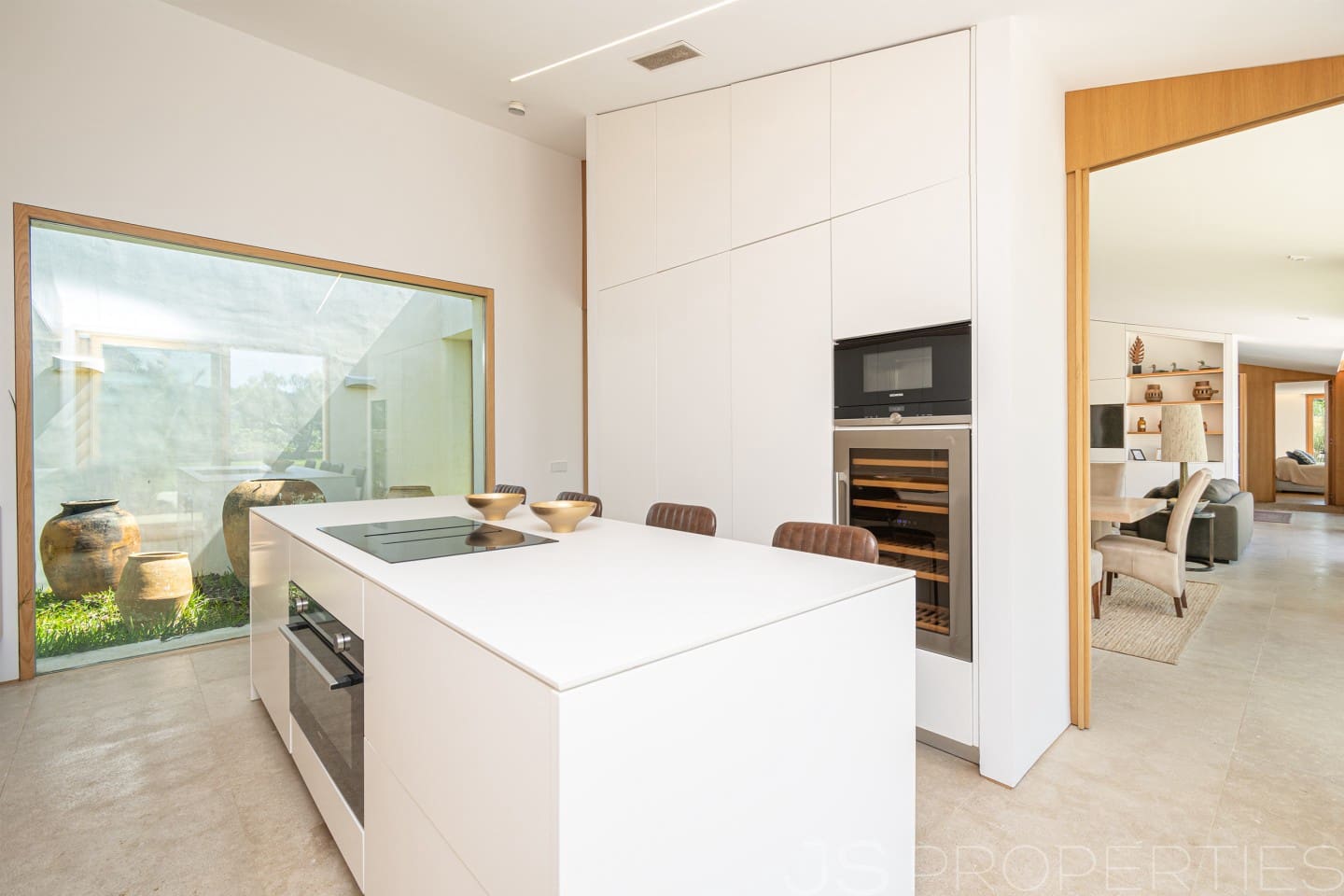 6 bedroom Villa for sale in Pollensa / Pollenca - € 5,200,000 (Ref: 9263814)