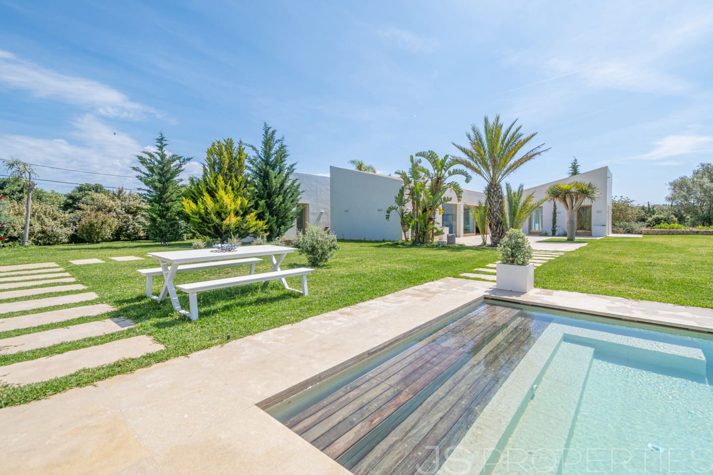 6 bedroom Villa for sale in Pollensa / Pollenca - € 5,200,000 (Ref: 9263814)