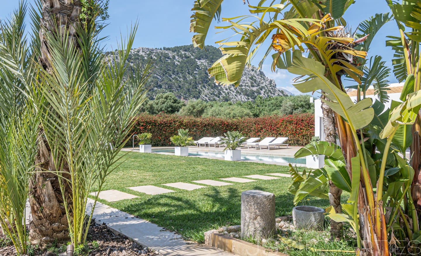 6 bedroom Villa for sale in Pollensa / Pollenca - € 5,200,000 (Ref: 9263814)