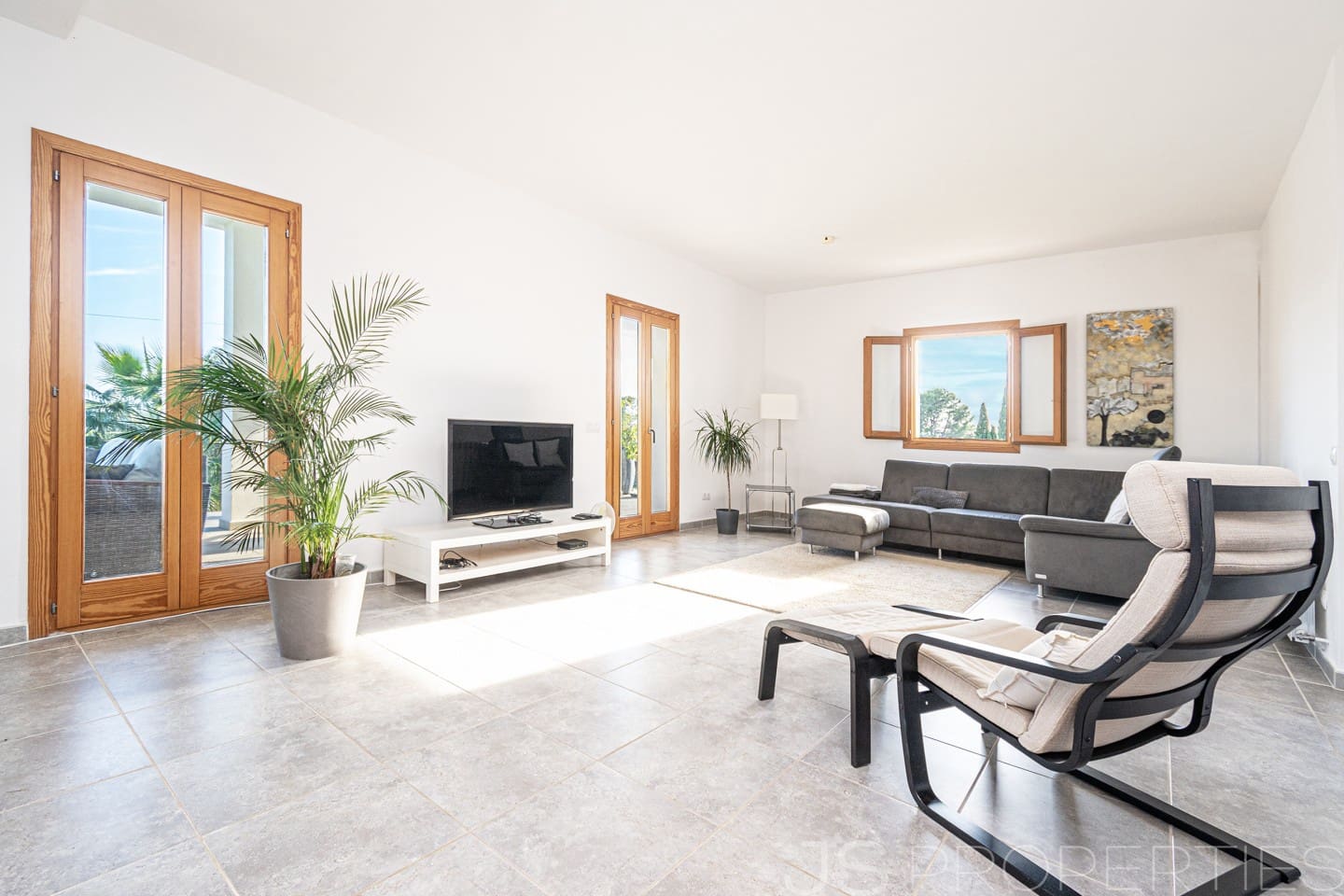 5 bedroom Villa for sale in Santa Margalida - € 1,200,000 (Ref: 9374653)