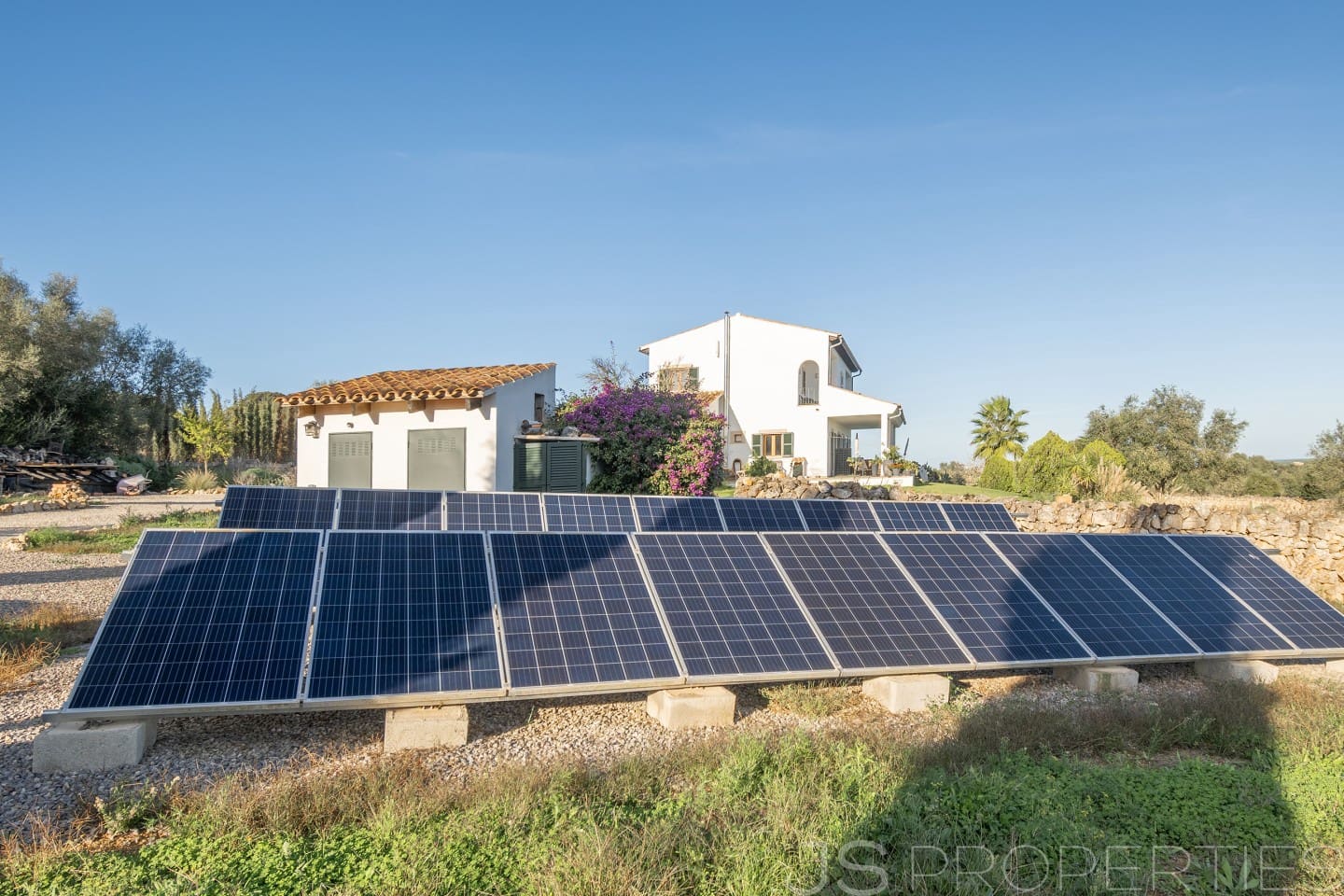 5 bedroom Villa for sale in Santa Margalida - € 1,200,000 (Ref: 9374653)