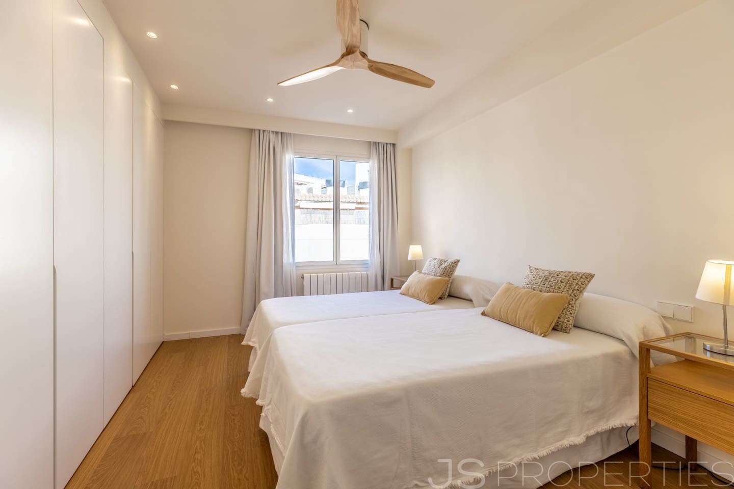 3 bedroom Apartment for sale in Palma de Mallorca - € 890,000 (Ref: 9401720)