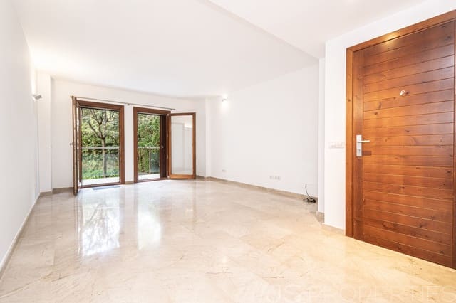 3 bedroom Apartment for sale in Port de Pollença, Pollensa / Pollença - € 650,000 (Ref: 9404608)