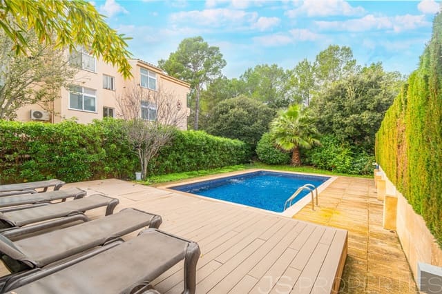 3 bedroom Apartment for sale in Port de Pollença, Pollensa / Pollença - € 650,000 (Ref: 9404608)