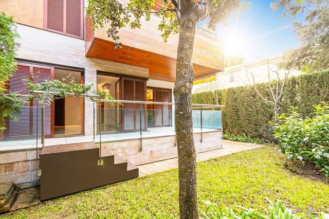 3 bedroom Apartment for sale in Port de Pollença, Pollensa / Pollença - € 650,000 (Ref: 9404608)