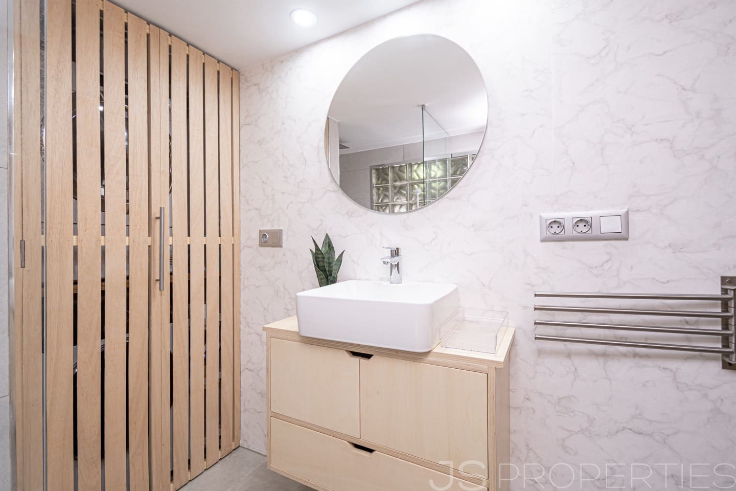 3 bedroom Apartment for sale in Alcudia - € 460,000 (Ref: 9443635)