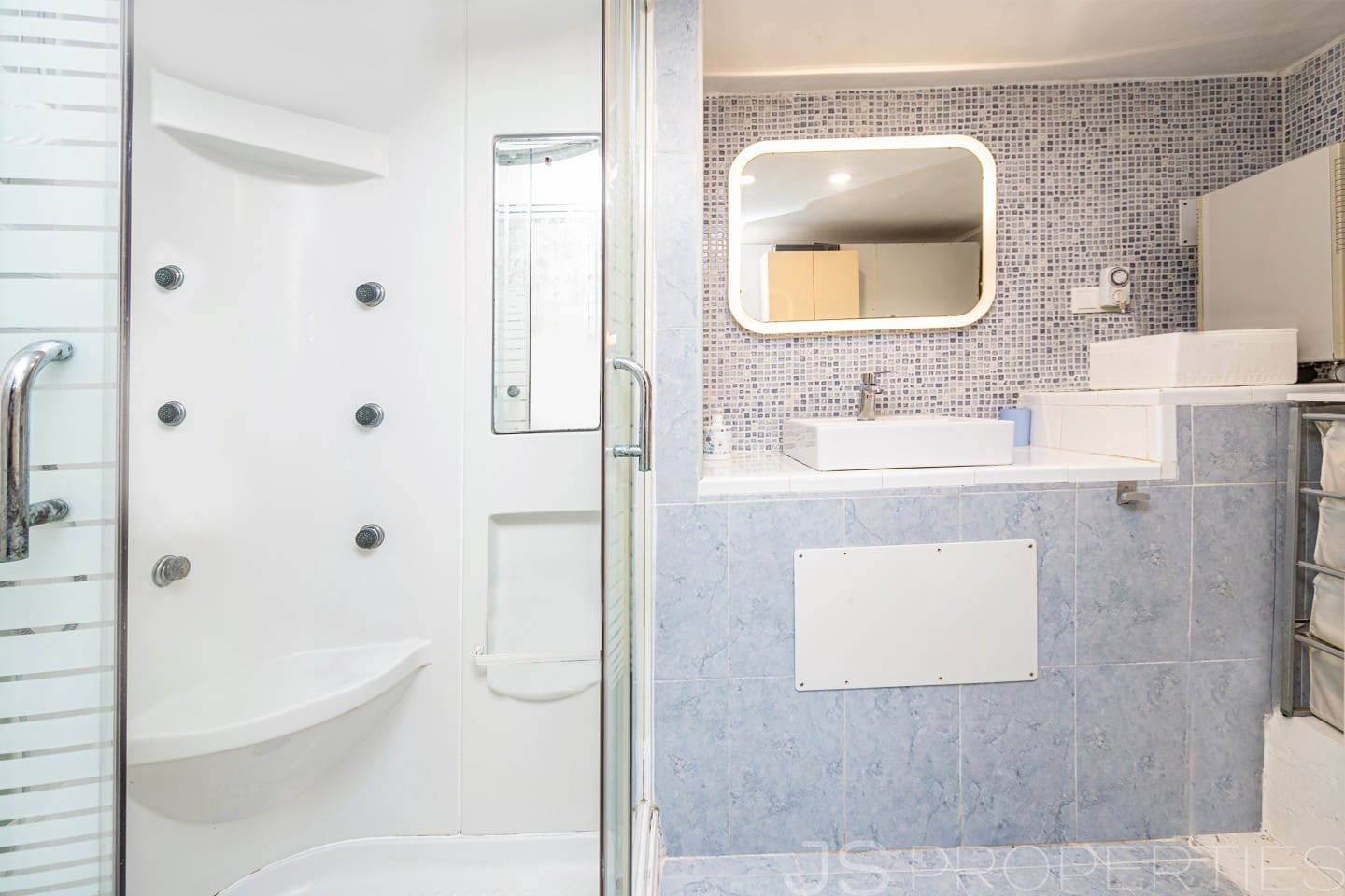 3 bedroom Apartment for sale in Alcudia - € 460,000 (Ref: 9443635)