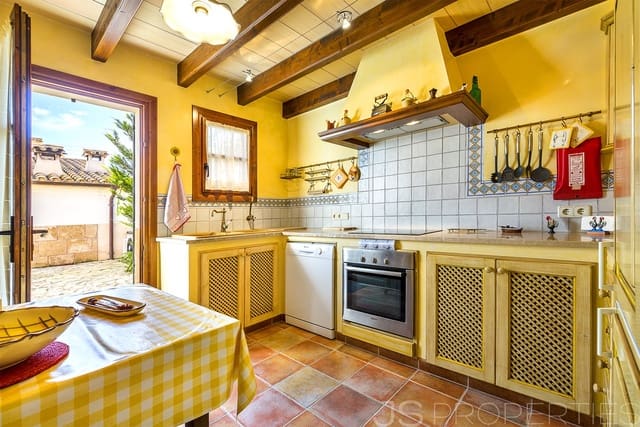 5 slaapkamer Villa te koop in Pollensa / Pollença - € 1.600.000 (Ref: 9444482)